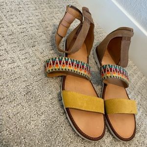 FRYE & CO strappy sandals. SOLD